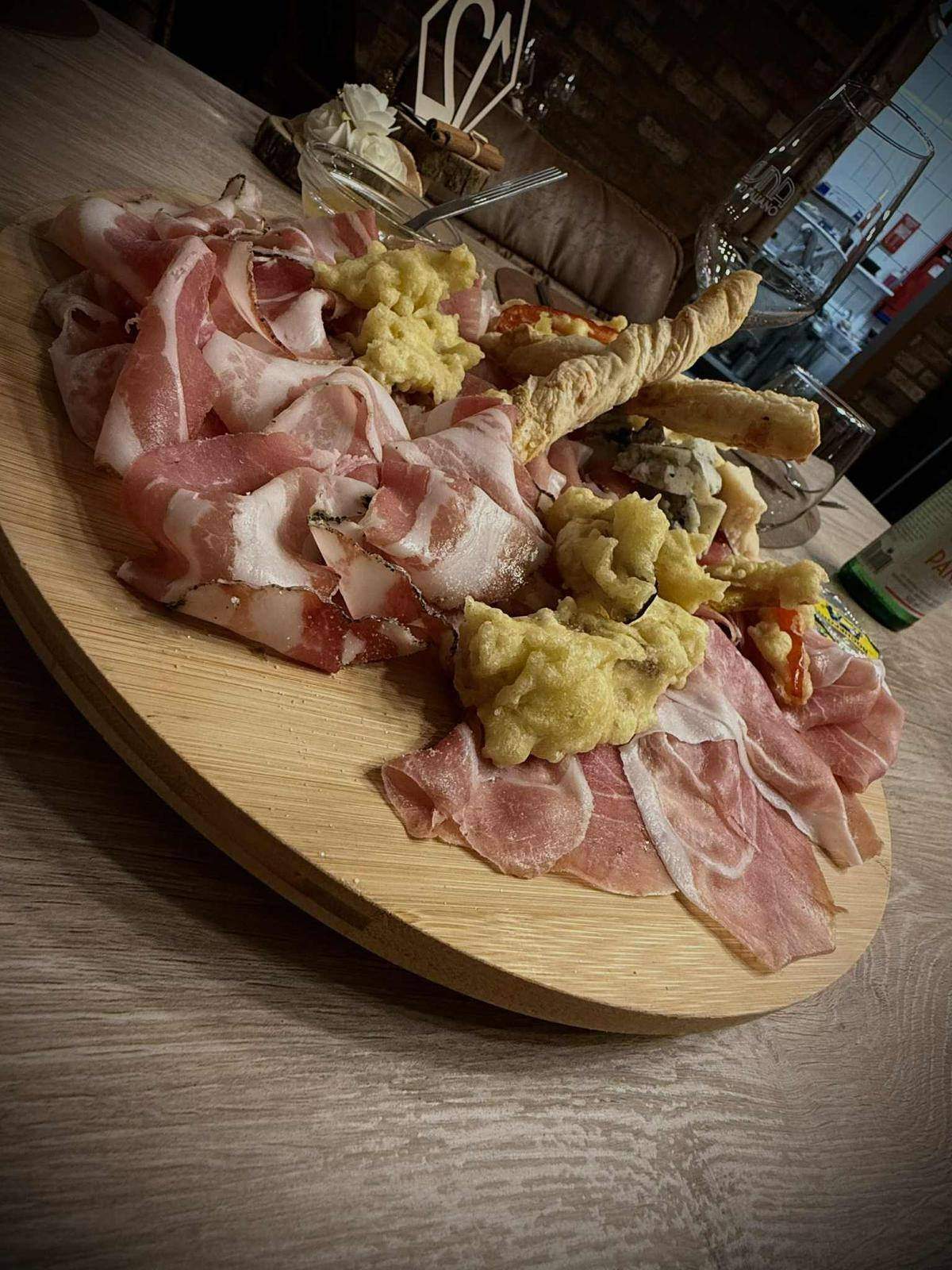 Planche de charcuteries et fromages italiens